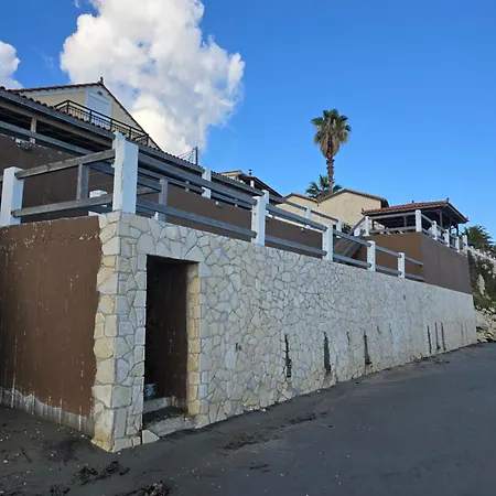Mare Villa
